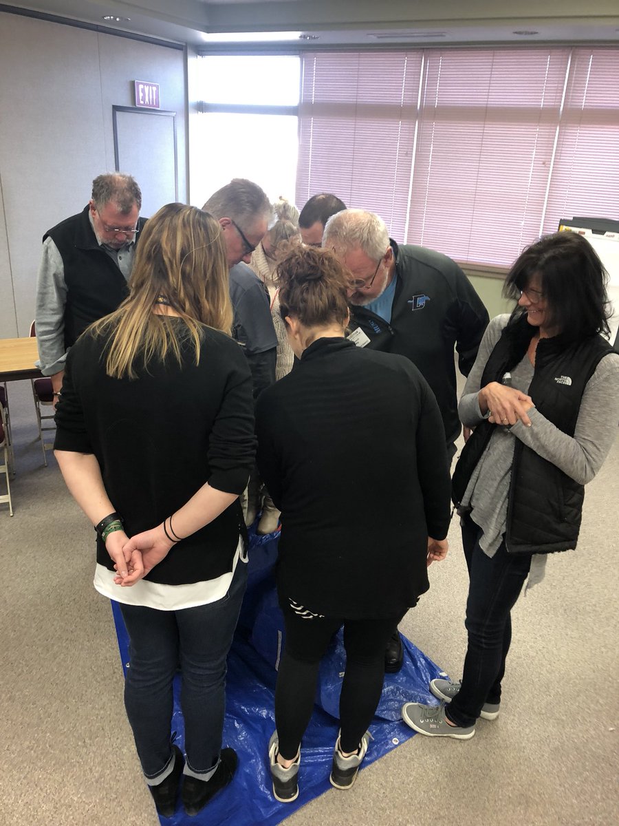 FeketeEDU's tweet image. Exploring the idea of conquering a task using either a fixed or growth mindset. #dupagetech