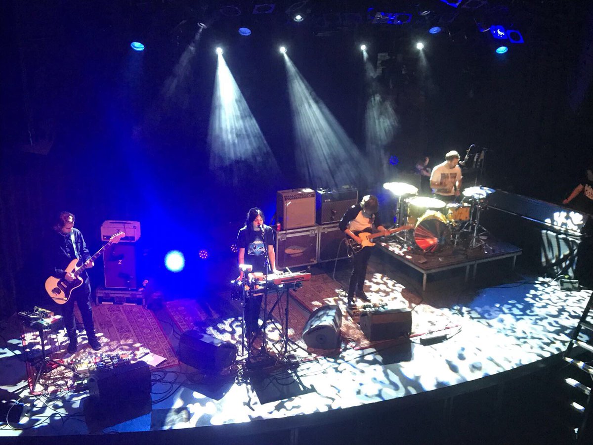 Bredaaaaaa! Vanavond de eerste van de tour. Cya! 🙌🏻 #misterandmississippi #replicantstour #mirage