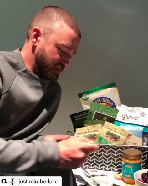 CrazyRichardsPB's tweet photo. JT knows about #clutterfreepb too?! Spy that jar of creamy as #JustinTimberlake coins a new fruit called "Braspberry" 🙃... Wonder if he's a creamy or a crunchy fan? Please tell us @jtimberlake https://t.co/XsCUFufedr