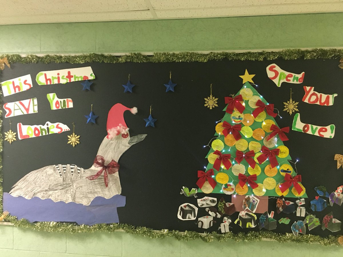 PalmerRapids_PS's tweet photo. Character teams creating Christmas Spirit. Deck the halls with festive bulletin boards!!!  #PRPS #RCDSB https://t.co/wWimhMfThF