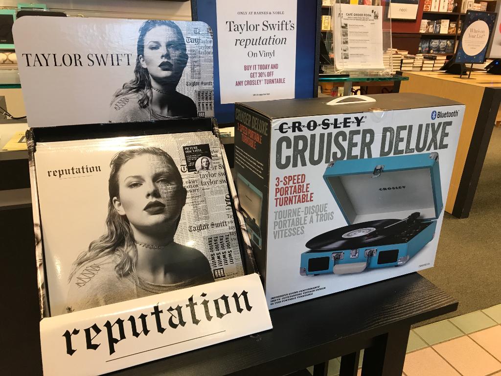 Barnes Noble On Twitter Todays Special Buy Taylor