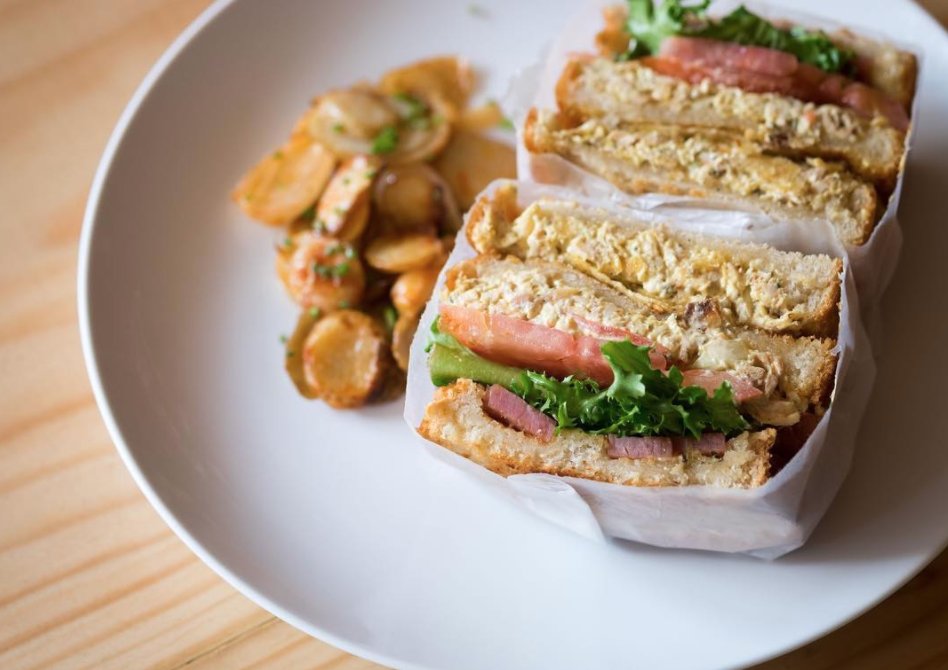 hoy en la noche: cine gratis en la <a href="/CinetecaMexico/">Cineteca Nacional</a> con una de las mejores películas de 2017: 'get out'. después: sándwiches en señorito.