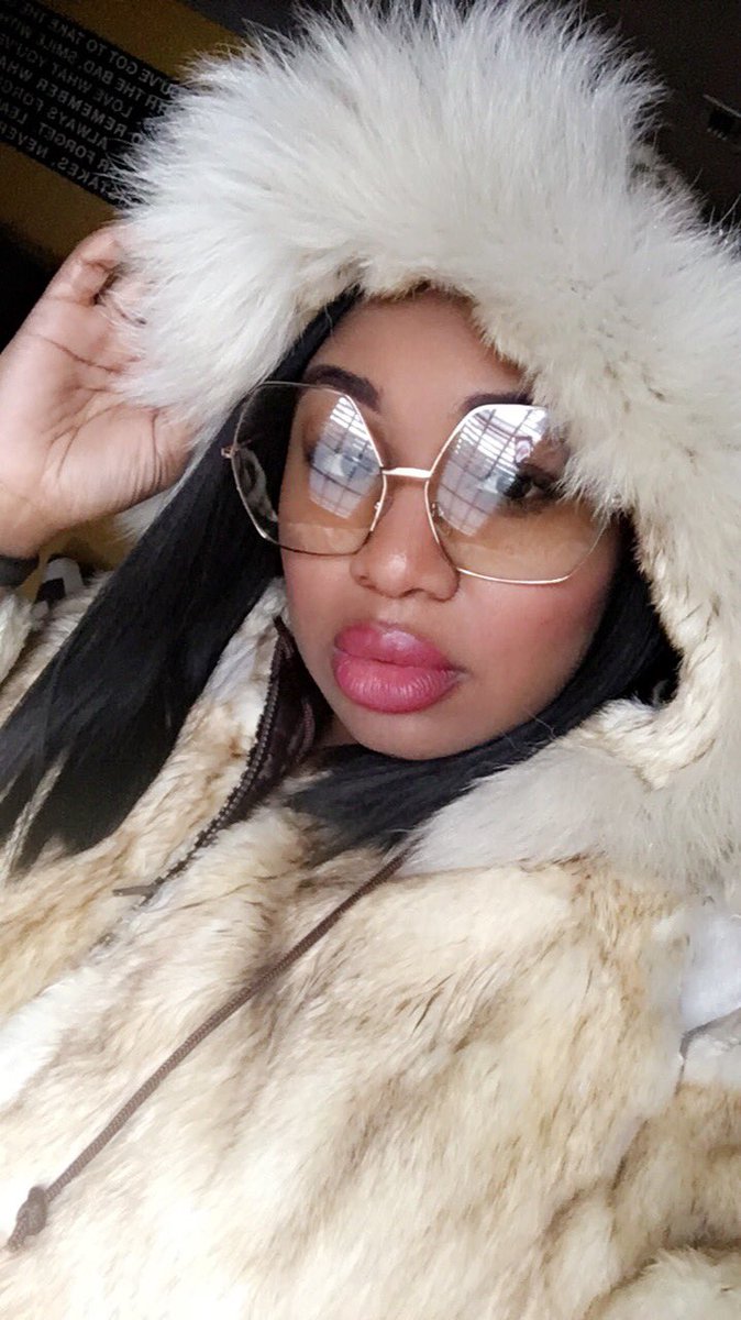 AkimMonique's tweet photo. Up to Sneaux Good.... #SnowDay #SnowSlay ❄️❄️❄️❄️❄️❄️❄️ https://t.co/toruLnOaJa
