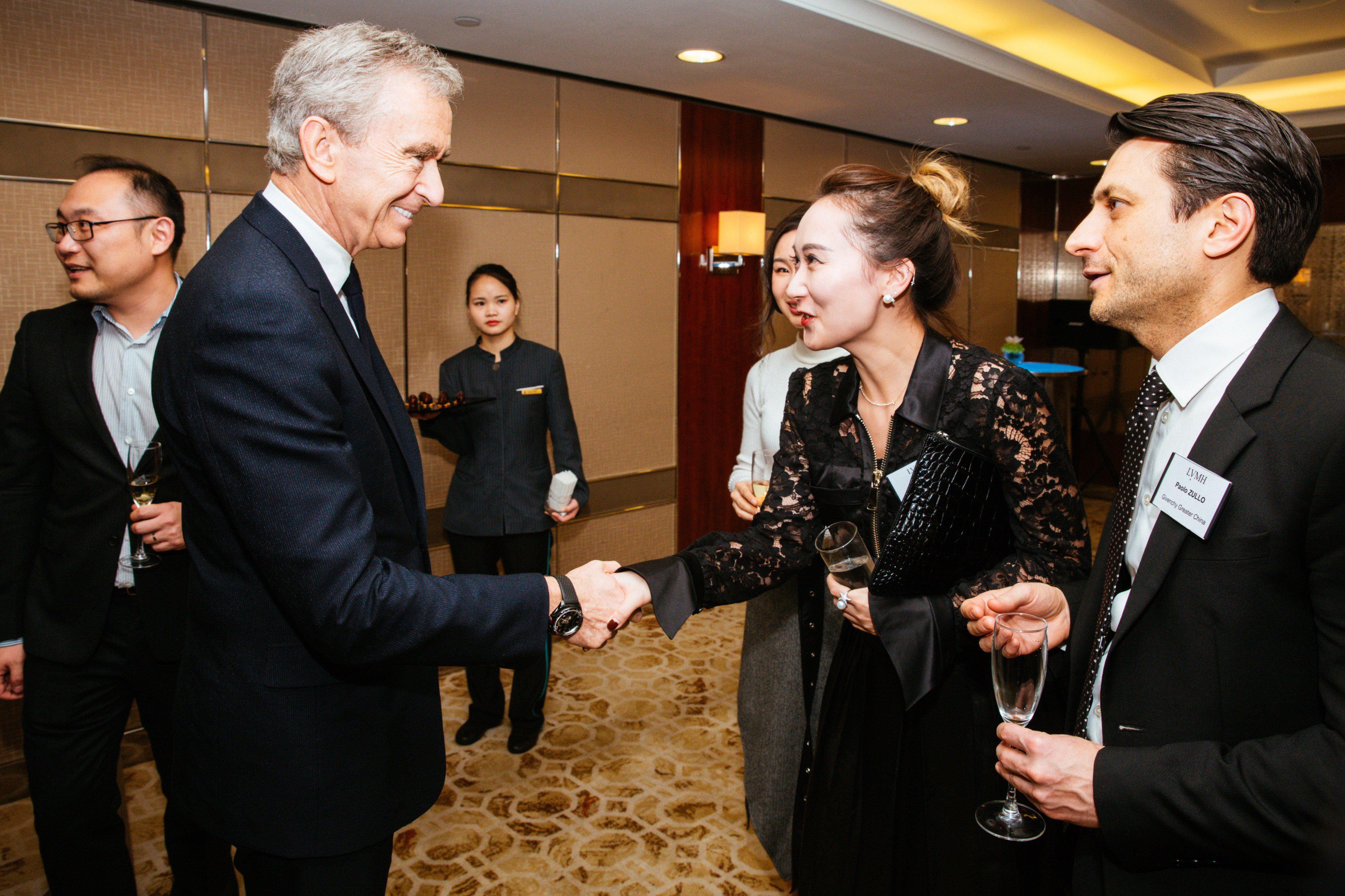 Bernard Arnault Meets With China's Minister of Commerce in Paris – WWD