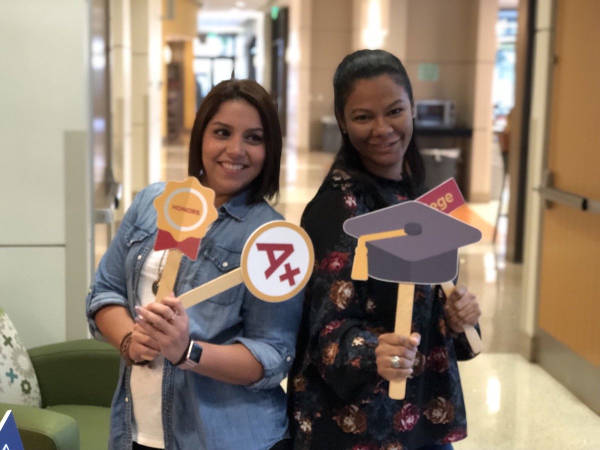 Discover_VC's tweet photo. Osceola County Counselors know how to have a good time! #CD2017 https://t.co/f23PfH6Lb9
