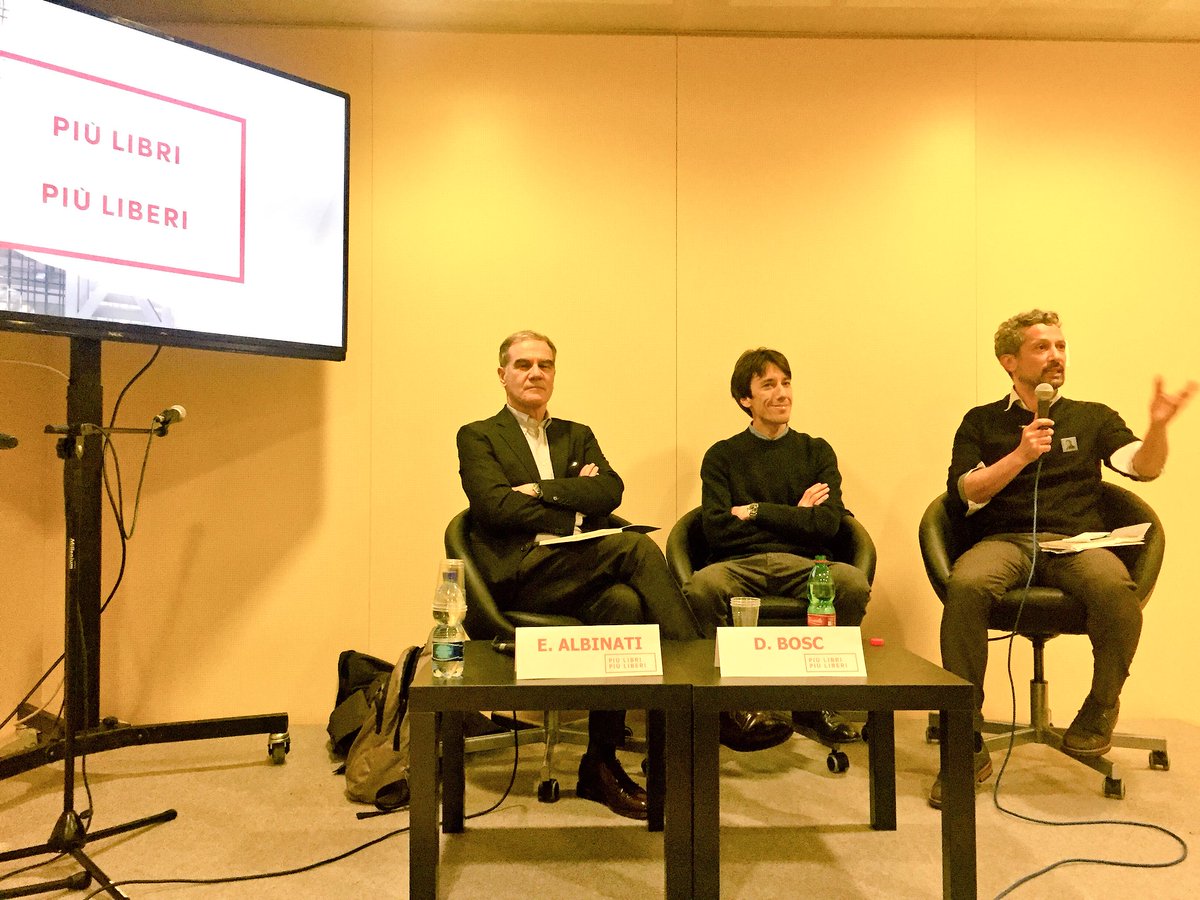 #DavidBosc autore de #LaChiaraFontana ora con #EdoardoAlbinati e @anovecento in Sala Sirio. Introduce #LorenzoFlabbi @piulibri17 #plpl17