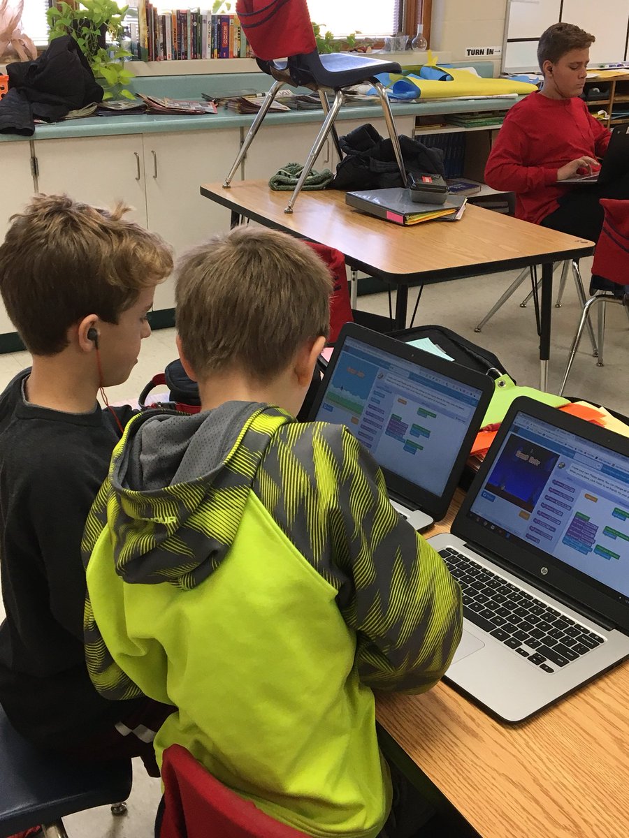 ebben139's tweet image. 6S Ss @GCMSCATS participating in hour of code today. #collaboration #hourofcode @techguywisco