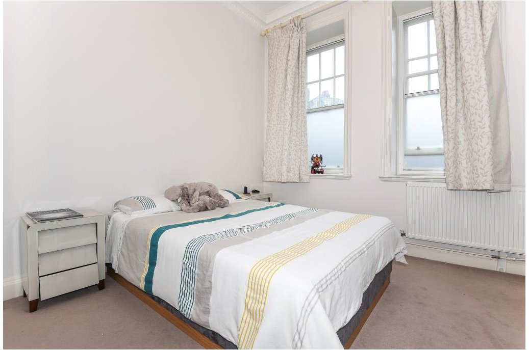 Anscombes's tweet photo. Imagine living at the end of St Johns Wood in an enviable position just opposite Regents Park! #London #Home https://t.co/qqEU4XHqJM https://t.co/BzCuP9mhC8