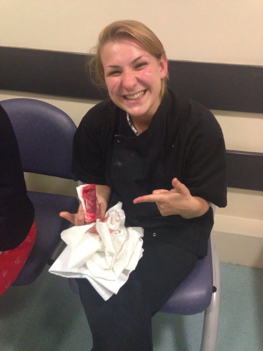 Only you could find this funny and  pass out at the same time !@Angelina_Adamo