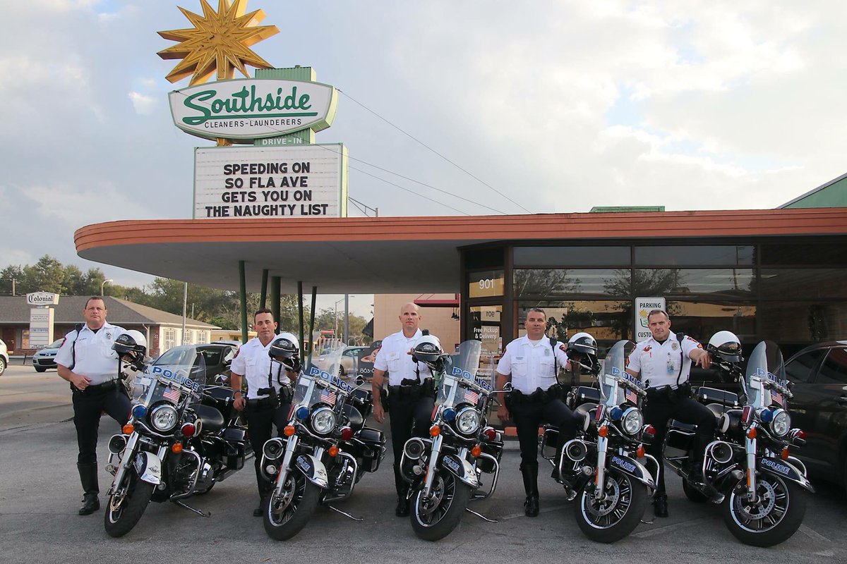 LakelandPD's tweet photo. Thanks to Southside Cleaners for mixing a little holiday humor with a safety message! 

👍👍👍
Sincerely, 
The Motor Unit https://t.co/T8qqRtHLJf