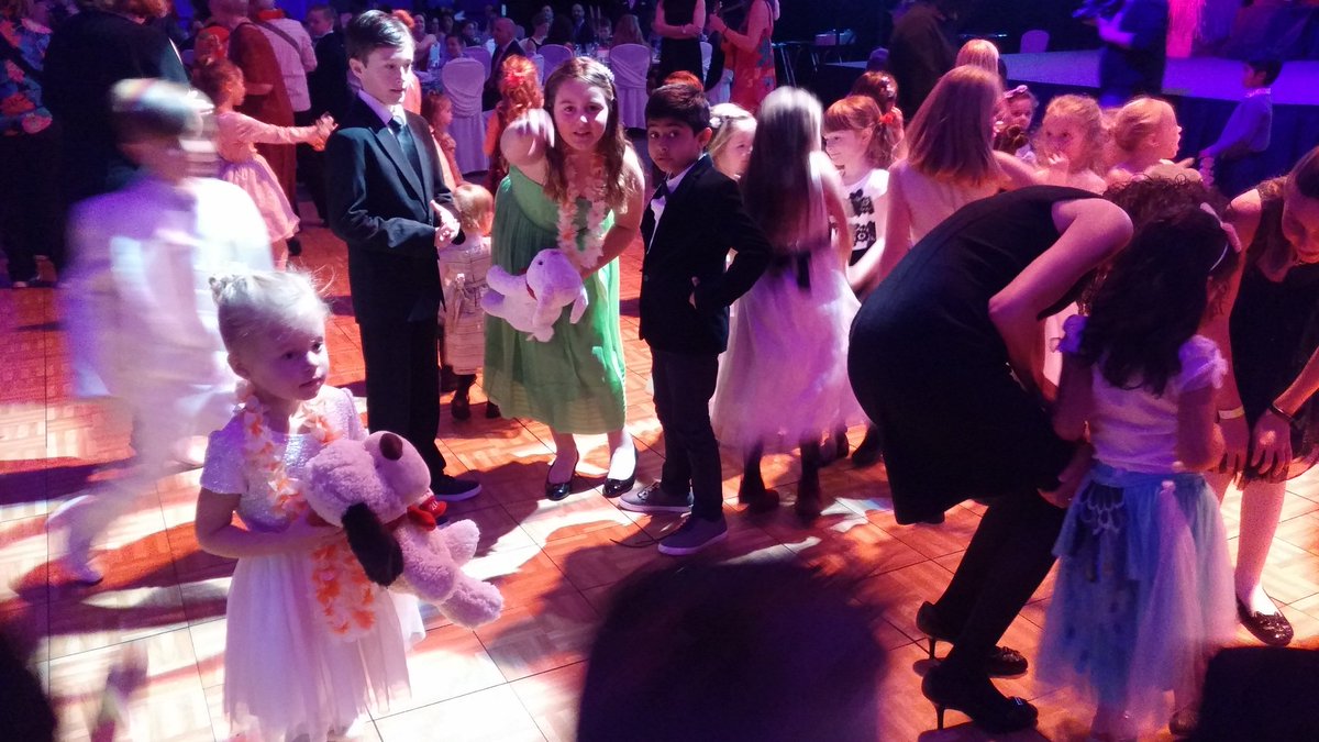 PetsmartLondon's tweet photo. Thank you London pet parents for donating over 3300 Lucky,Chance, and Hope at the Wellington road Petsmart.....they made it to the London Childrens Magical Winter Ball Gala
#MagicalWinterBall
#PetsmartEvent https://t.co/2RDC81KvYQ