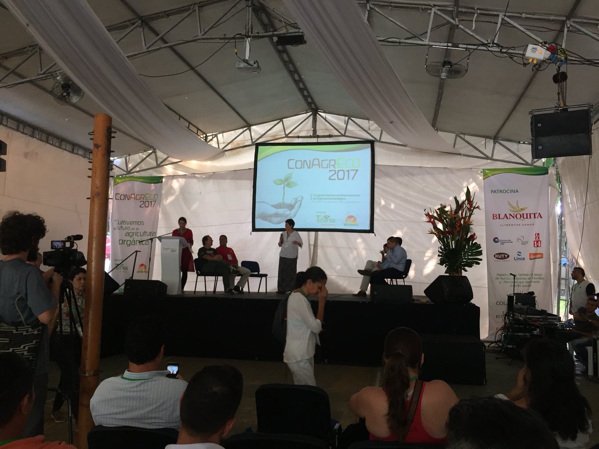 En #conagreco2017 <a href="/IFOAMorganic/">IFOAM - Organics International</a> representado por <a href="/ifoamla/">IFOAM Latinoamérica</a> motivó a trabajar unidos, trabajar hacia organico 3.0 .. ahora escuchando experiencias y expectativas