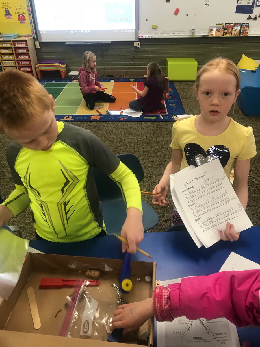 TerryAndersFC's tweet photo. #gocrickets Making observations about our “Box of Science” https://t.co/m98Phjxf4X