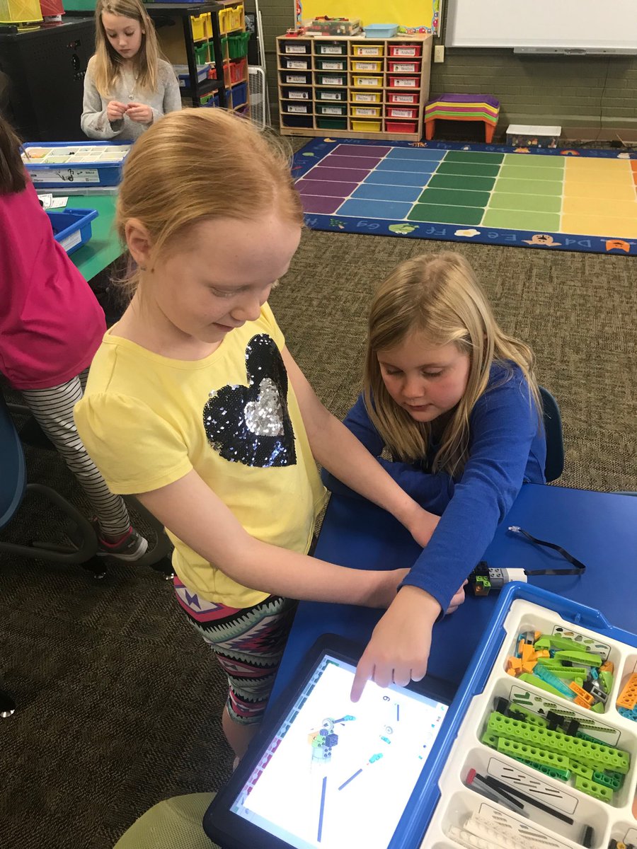 TerryAndersFC's tweet photo. #gocrickets #LEGO Exploring friction by building Lego robots and testing how much they can pull. https://t.co/jFb6KZjHgw