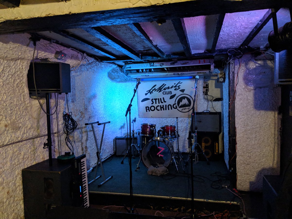 The stage is set for tonight's gig, on at 8.05 #gig #LiveMusic #bravosixzero #stmoritz