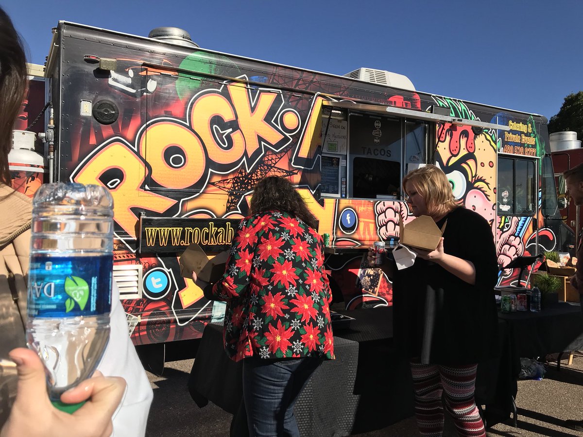 melbgreene's tweet photo. Why does food always taste better out of a truck? #FoodTruckFriday 
Thanks @Honeywell_Aero https://t.co/nY79O3FK2w