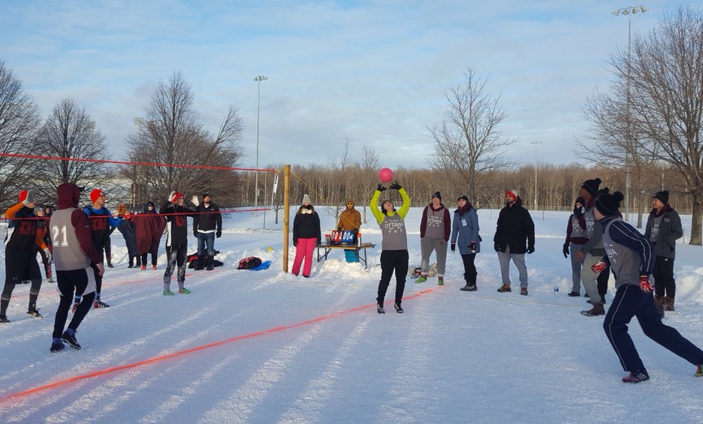 MiraAzzi6's tweet photo. @FlyYOW Beach volley on snow ❄️ #YOWinter https://t.co/EVLkXPS52X