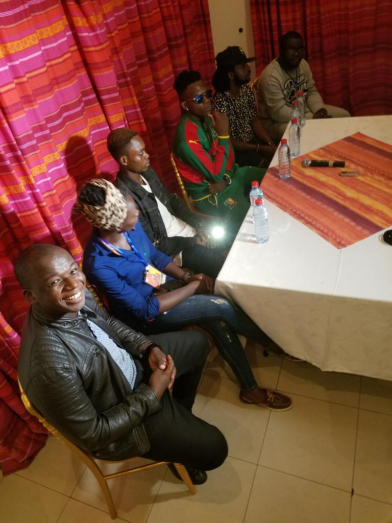 TENOR_officiel's tweet photo. #ChezMoiAuCongo : La Conférence de Presse a eu lieu ce soir au Victory Palace de Pointe Noire. Rendez vous demain au STADE KOKOLOKOPA dès 15H.
#Ponton #Congo #Concert https://t.co/5mwLTMIeaz