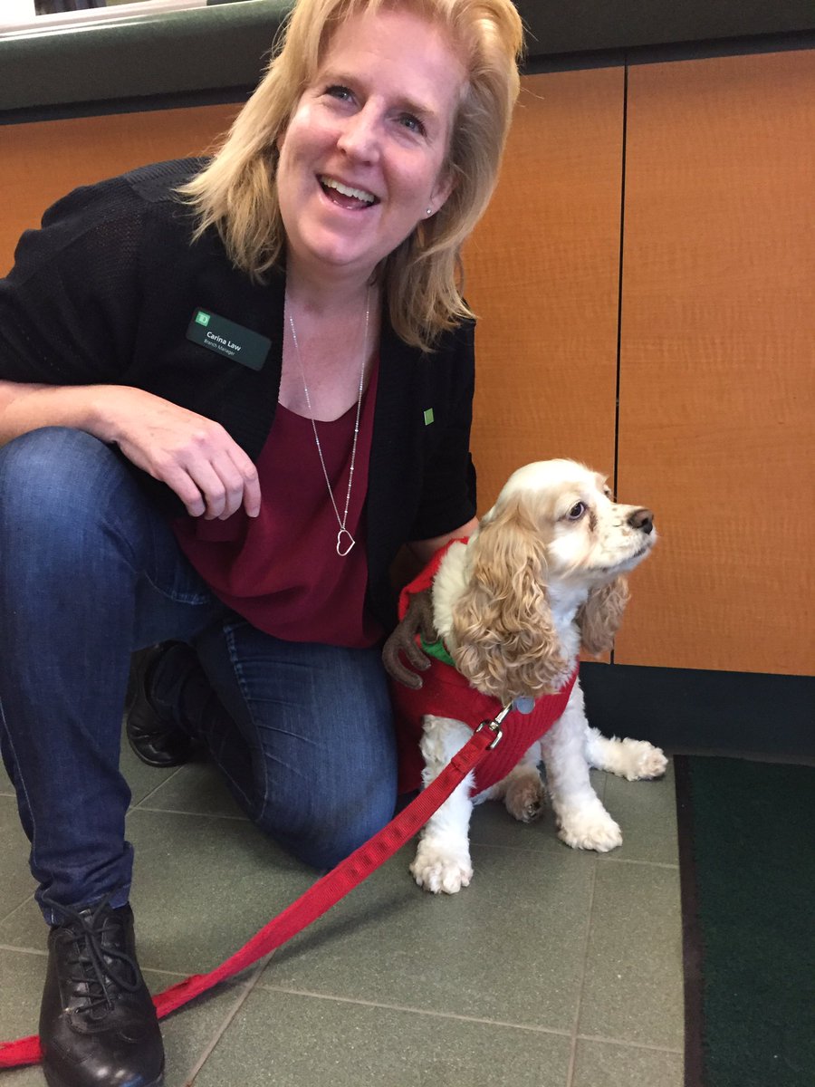 Cutest United Way puppy participant (and Carina too 😁)! #PACUnited#FVUnited #TDBranches4uw @AndrewP_TD @MauroManzi_TD @CSirovyak_TD <a href="/Carinalawtd/">Carina Law</a>