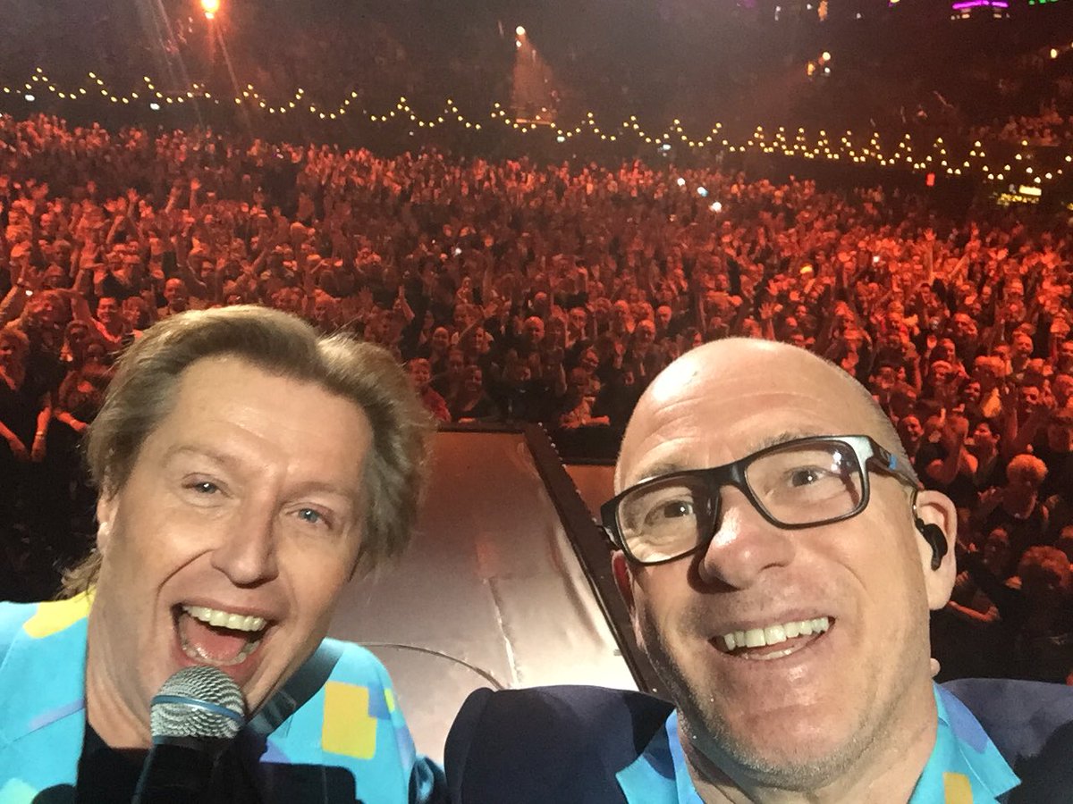 Waar is dat feestje? <a href="/ZiggoDome/">Ziggo Dome</a> <a href="/JanPaparazzi/">Jan Paparazzi</a> <a href="/sterrennl/">Sterren NL</a> radio #muziekfeestvanhetjaar