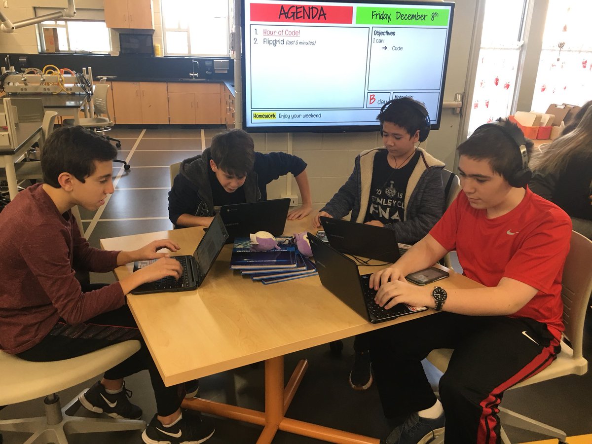 Check us out <a href="/SusanWojcicki/">Susan Wojcicki</a> ! We completed the #HourOfCode Challenge! <a href="/mariagalanis/">MARiA</a> #engageSMS #engage109 #codingrocks #computerscience #teachersloveYouTube