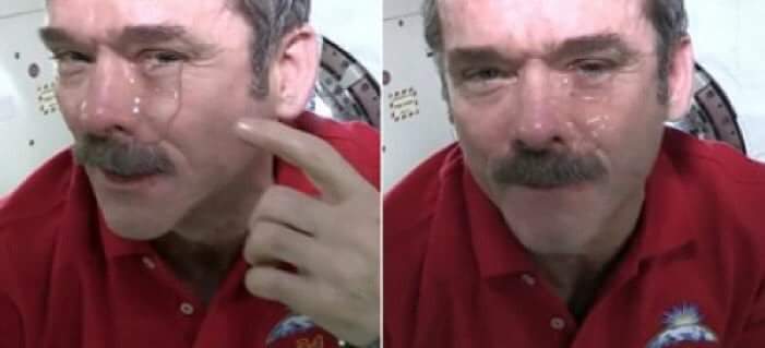 TurkiyeDeep's tweet photo. Uzay'da astronotlar ağlayamaz, yer çekimi olmadığı için gözyaşları akmaz.

#Kudüsiçin https://t.co/kH98bm9MOq