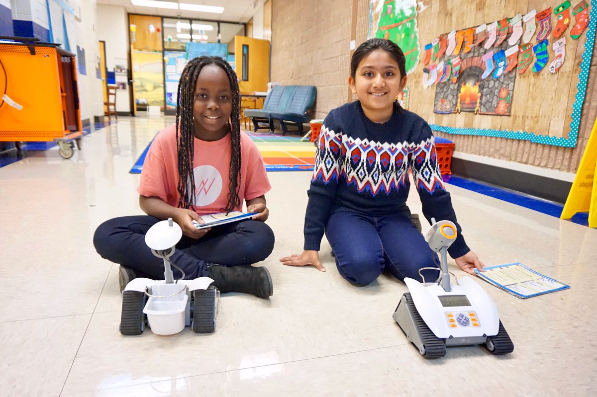 Lauren_Hut_SEO's tweet image. codeorg: RT TonyMcCullers: The students CFESmustangs participated in the #GeorgiaDayOfCode. Binary coding in Kindergarten, Python coding in 5th grade, and robot programming in 3rd grade were just a few of the great activities.  What a fun Friday!  TAG_Ed…