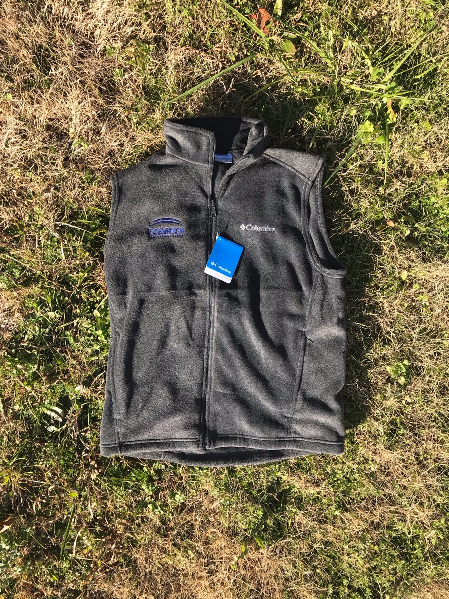 pbprint's tweet image. Happy Holidays!  Contact us to squeeze in any last minute holiday gifts for your team, employees, or friends. info@peanutbutterprinting.com #peanutbutterprinting #mana #mananutrition #nashville #smashville #knoxville #Christmas #shoplocal #embroidery #Columbia #Nike #Nikegolf