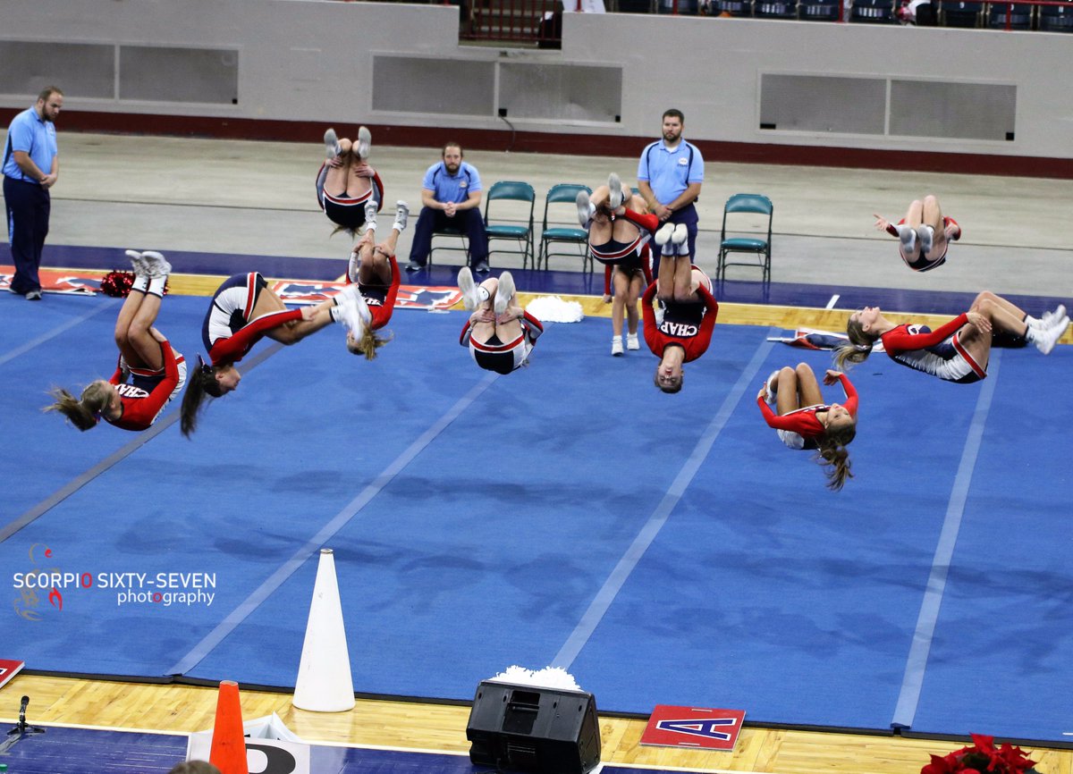 Scorpio67Photo's tweet photo. WAIT WHAT!!!!!  OK I don't wanna brag on my FAVORITE Cheer team EVER!  But TEN athletes in the air at the same time!!! COME ON!  How AWESOME is that!  The athletic abilities of these ladies blows me away no matter how many times I see them do this!

#theyallcanfly #chapcheer https://t.co/HGhPdco3Al