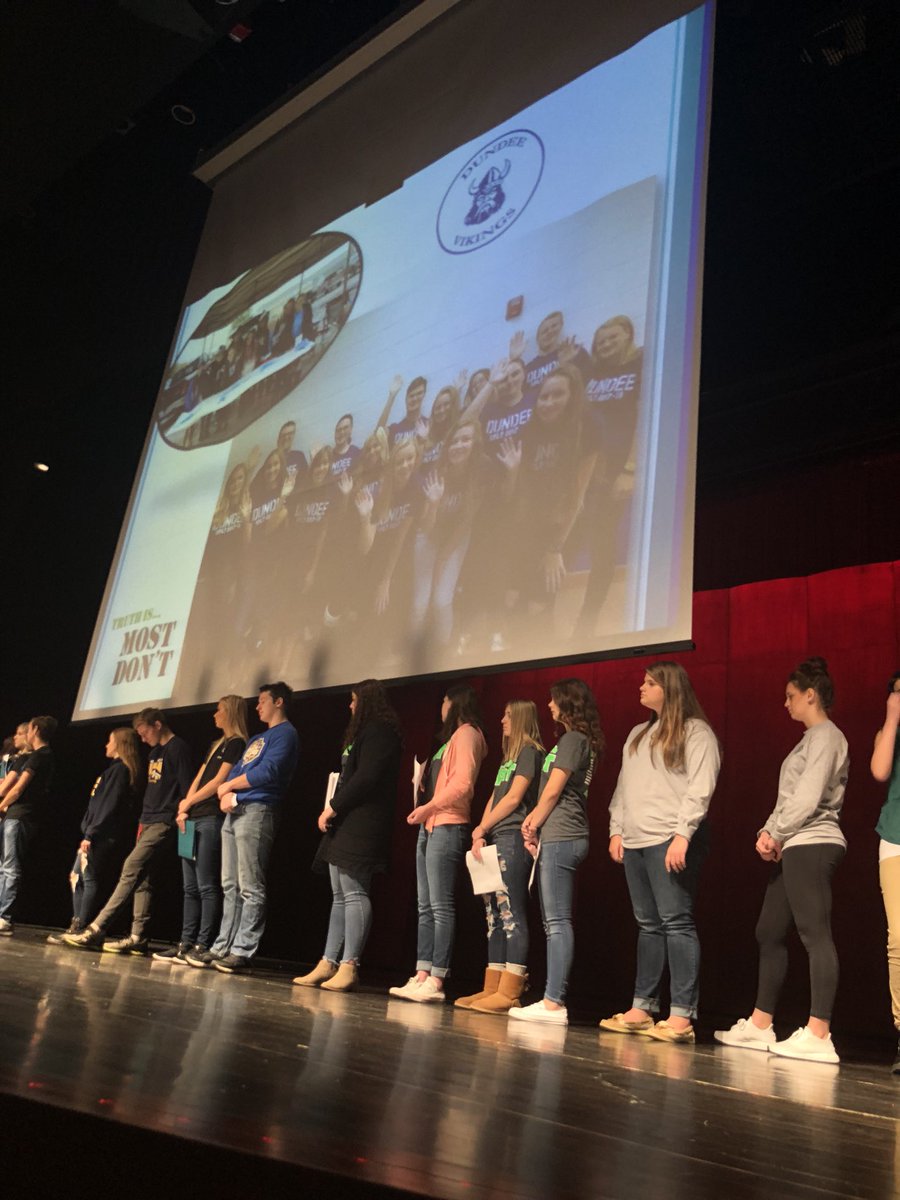 DundeeSPLT's tweet photo. We had a BLAST at the 2017 Monroe County Heroin Summit!! We are SOOOS proud of @LaurenCorieee and @h_alexander10 for speaking at the event. We can’t wait for our upcoming campaigns!! #DundeeSPLT #SPLTisAntiLit @ManuszakEdward @vikings_dundee https://t.co/93NatJm31f