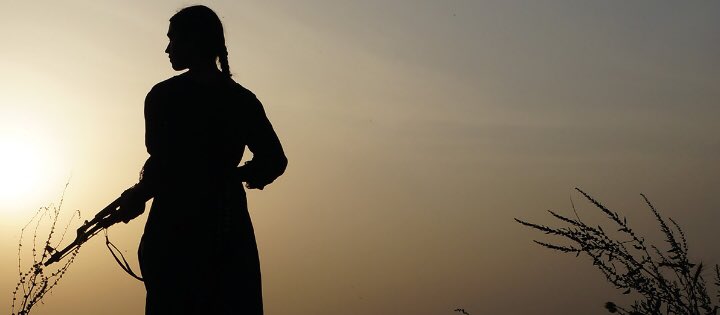 FaisalHashmi's tweet image. My Pure Land (2017) #DIFF17

A powerful Pakistani western about a girl defending her village from bandits coming for her land. Beautifully filmed and boasts thrilling action. Director @SamMasud37 elevates it with crisp non-linear editing and visual symbolism.

Inspiring work.