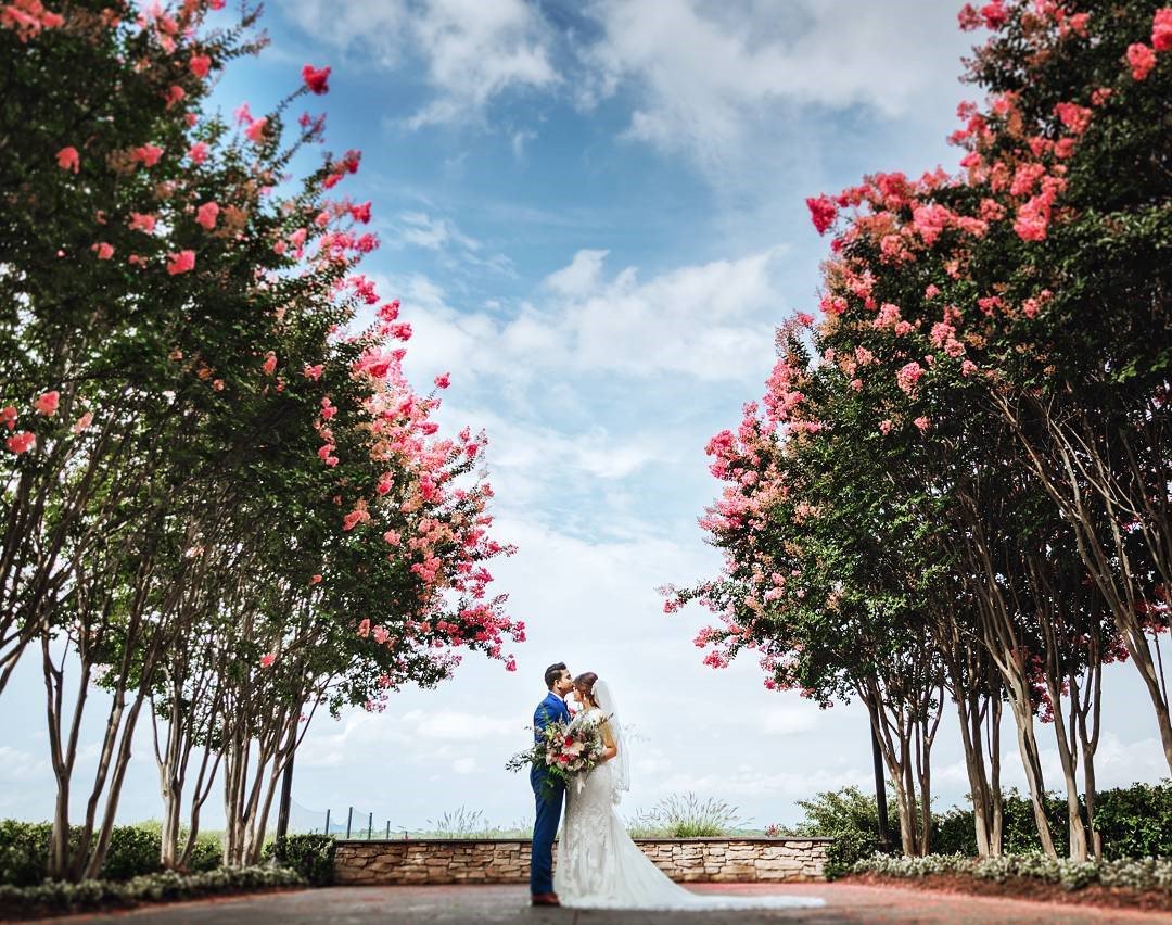 LansdowneResort's tweet image. Love is the greatest adventure, but the destination is here. Check our blog post
&lt; Top 10 Wedding Moments at Lansdowne Resort and Spa&gt; ow.ly/PHdI30h6KfO Photo by: Carl Elixir Photography