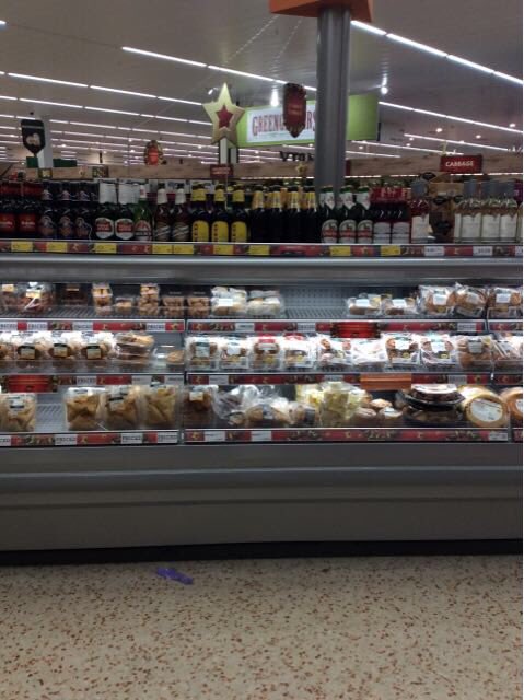 PowerforceMC17's tweet photo. Pick up Cobra and a fresh Samosa for the perfect addition to complement your weekend Curry at any Morrisons today 😋
#COPintoXmas https://t.co/GNC9CoduV3