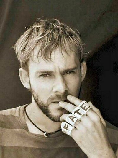 Also join us in wishing a happy birthday today to Dominic Monaghan (Charlie)! 