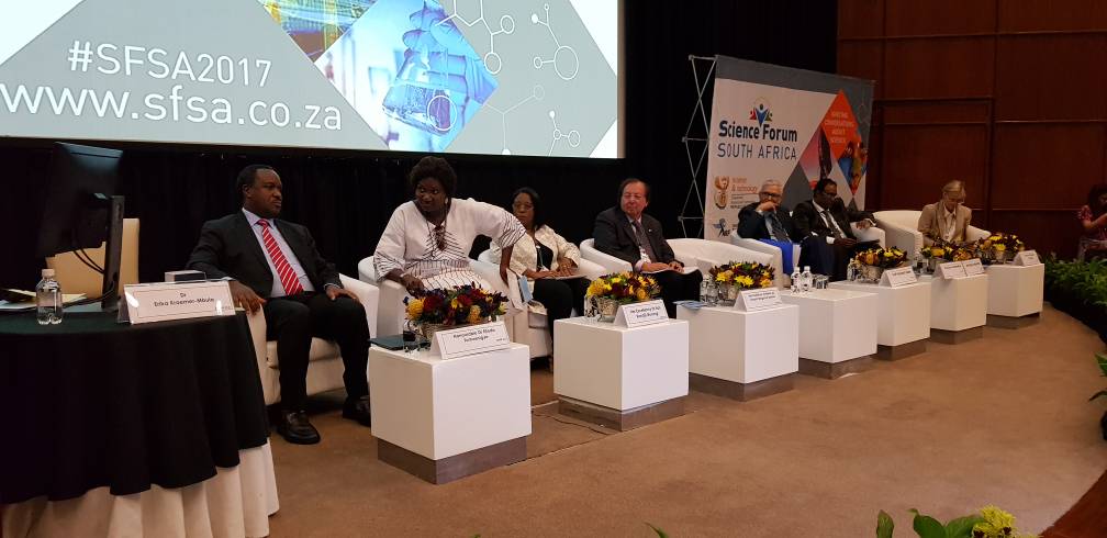 GOVERNMENT'S ROLE IN ADVANCEMENT IN SCIENCE &amp; TECHNOLOGY CRITICAL FOR DEV'T
Hon. Elioda TUMWESIGYE,  the Minister of Science &amp; Technology of  Uganda participated in the Science Forum SA 2017 7th- 8th December 2017.  It was officiated  by the Deputy President Cyril Ramaphosa