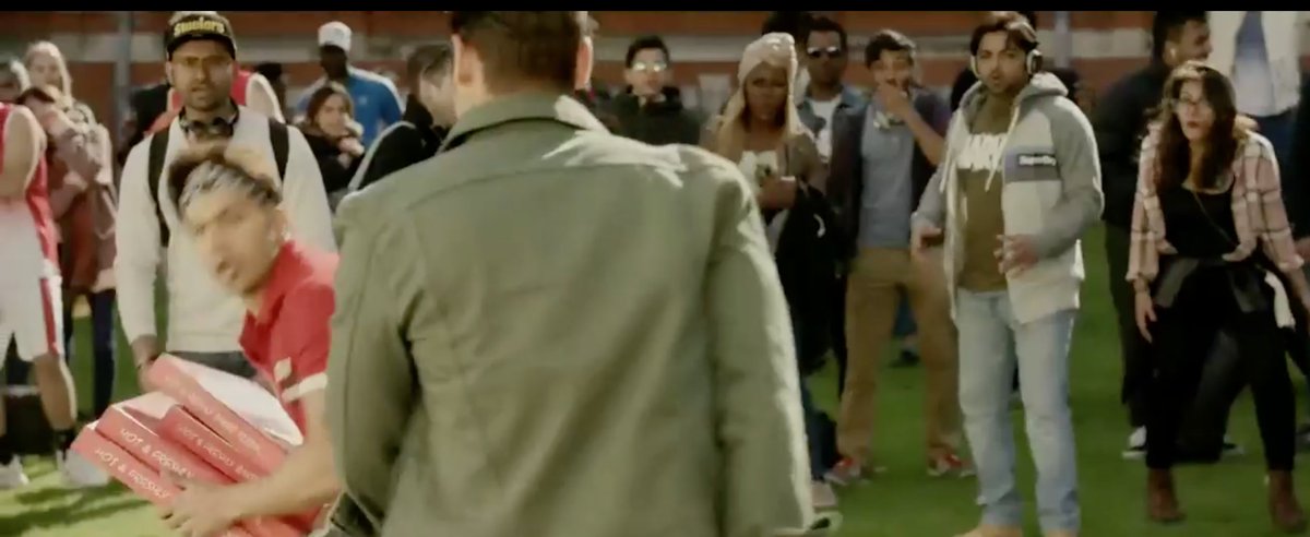 g4comedy's tweet image. Making baby steps whilst working full time, being an extra in a blockbuster bollywood movie haha.. I'm still a crunchie bar till I die.. #judwaa2 #VarunDhawan