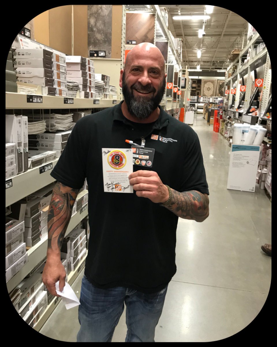 Congrats Mike on your 8 years with HD! We are lucky to have you on the team. 😊<a href="/kelly_broyles/">Kelly Broyles</a> <a href="/rob_kalp/">Rob Kalp</a> @JeniferMD79