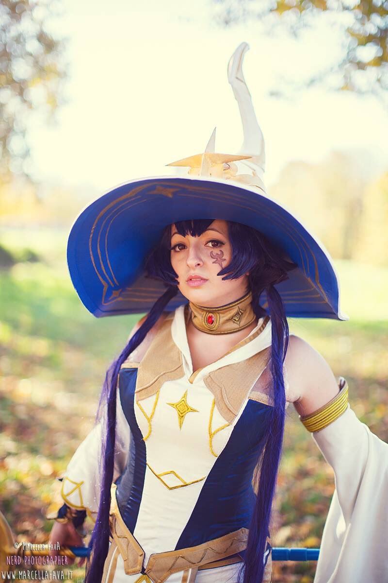 NikyMoonwitch's tweet photo. This is my Zero of Force of Will cosplay. I'm really happy to be able to wear the clothes of a character that I really love a lot ❤️
#forceofwill #fowtcg #FOW #cosplayer #cosplay #cosplayitaly https://t.co/mw9mL0Y6pP