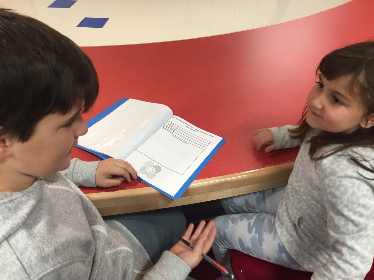 MrsAhearn tweet media