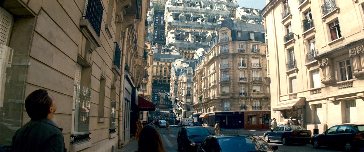 Inception.. le premier visionnage il met une grande baffe, Di Caprio à la hauteur et ça m'a fait plaisir de voir Marion Cotillard enchaîner des films à succès