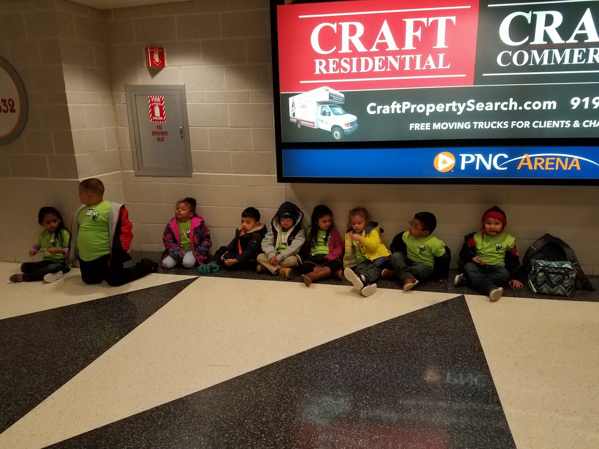 We had so much fun today on our field trip to Disney on Ice!! #NoJoFamily