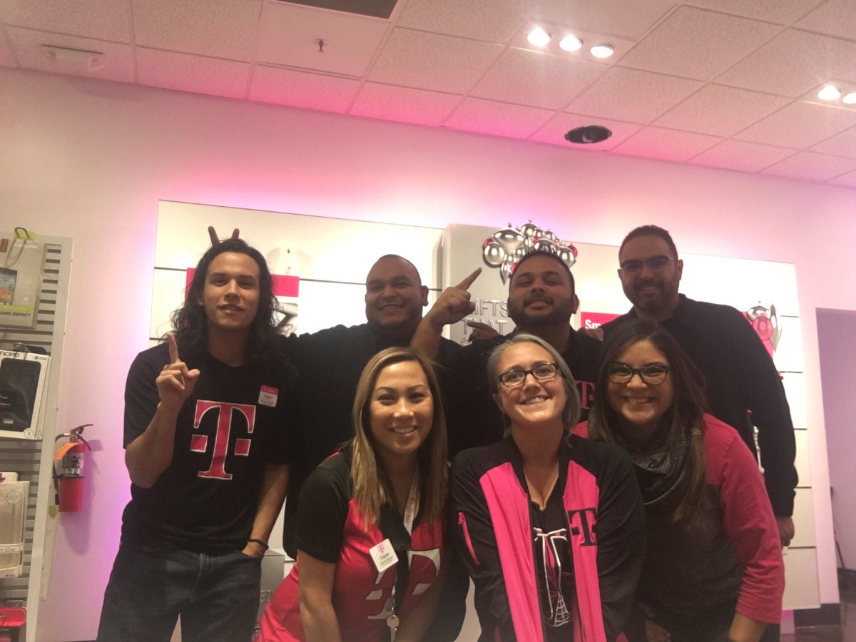 ssanmig's tweet photo. #runDMC Leadership Impact day!!!! #teachdonttell #spreadingsuccess @jstn692 @Alisa_Arner π https://t.co/38HwYvmh7z