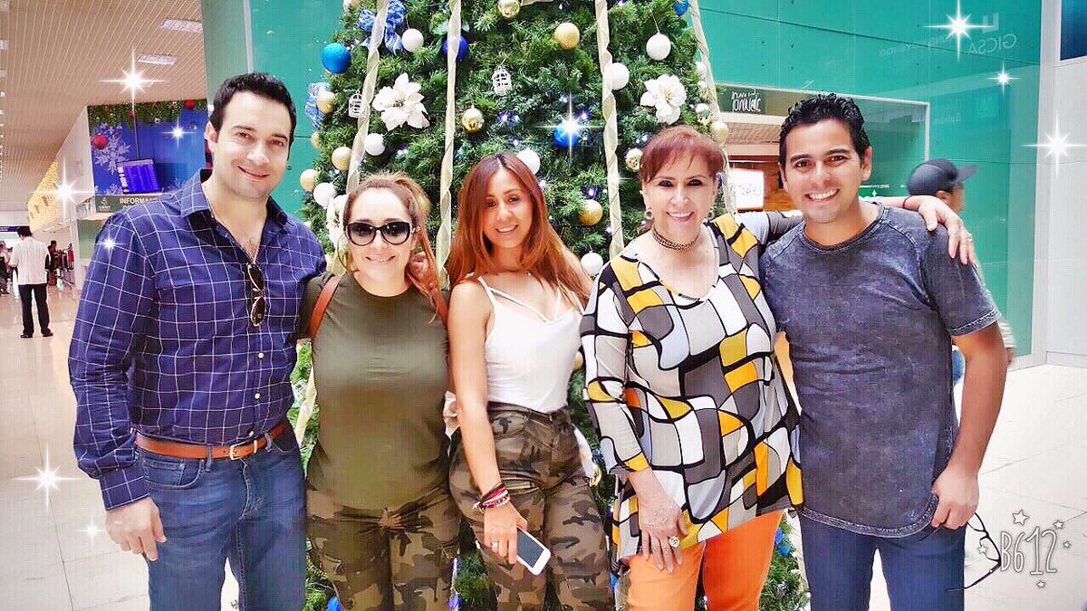 MyriamMonteCruz's tweet image. La pasamos👌🏼Gracias!!!@ARTISTASRECESA @Cecyaguirre07 @dianytamurillo @eduardorozcomxn