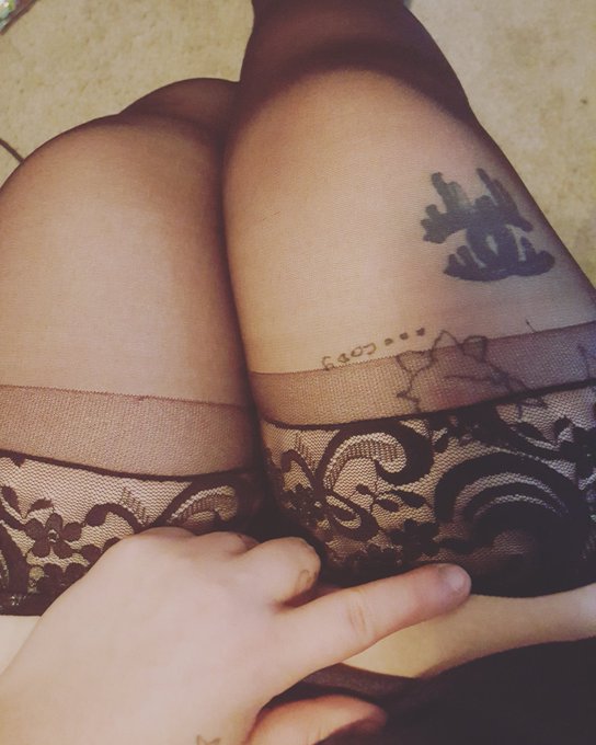 Looking for subs.  Who wants to play? #footfetishnation #footfetish #paypigswanted #findom #financialdomination<a href="/tag/footfetishnation"class="tags">#footfetishnation</a><a href="/tag/snapchat"class="tags"><span>#snapchat</span></a><a href="/tag/footfetish"class="tags"><span>#footfetish</span></a><a href="/tag/kik"class="tags"><span>#kik</span></a><a href="/tag/twitter"class="tags"><span>#twitter</span></a><a href="/tag/worship"class="tags"><span>#worship</span></a><a href="/tag/findom"class="tags"><span>#findom</span></a>