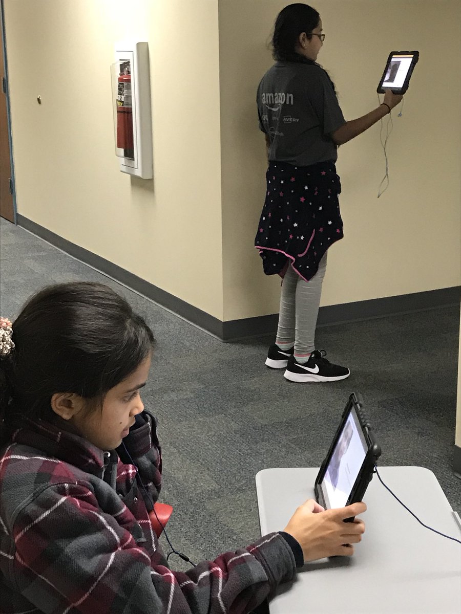 MrsLearnalot's tweet image. Reflecting on our Hour of Code learning by recording videos on Flipgrid! #lakesidecodes #beyondhourofcode #lakeside1718