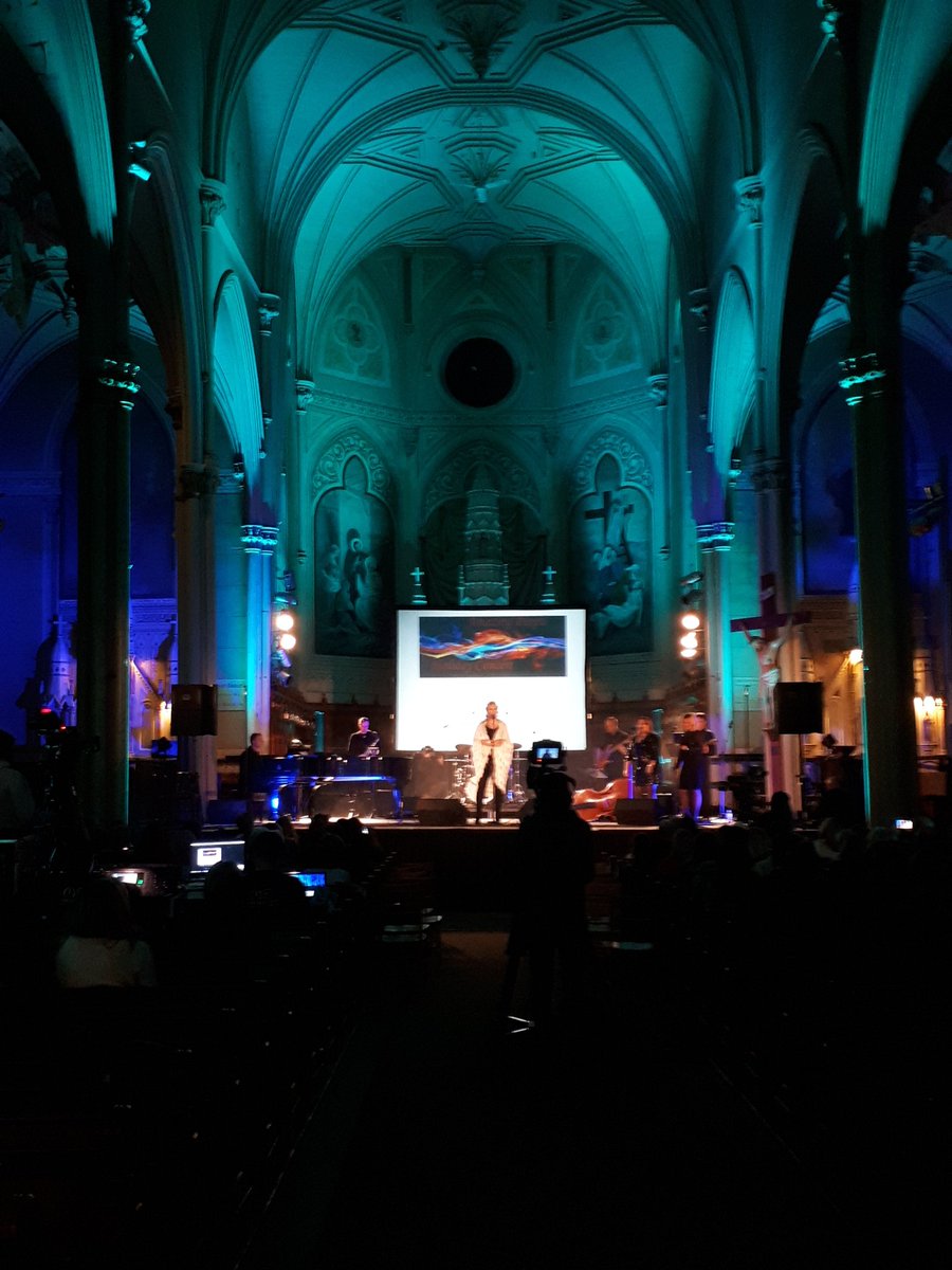 <a href="/APOttawa/">Amazing People</a> holiday concert in full swing! @TaraShannonSW sounds so so good. #schoolboxhelps