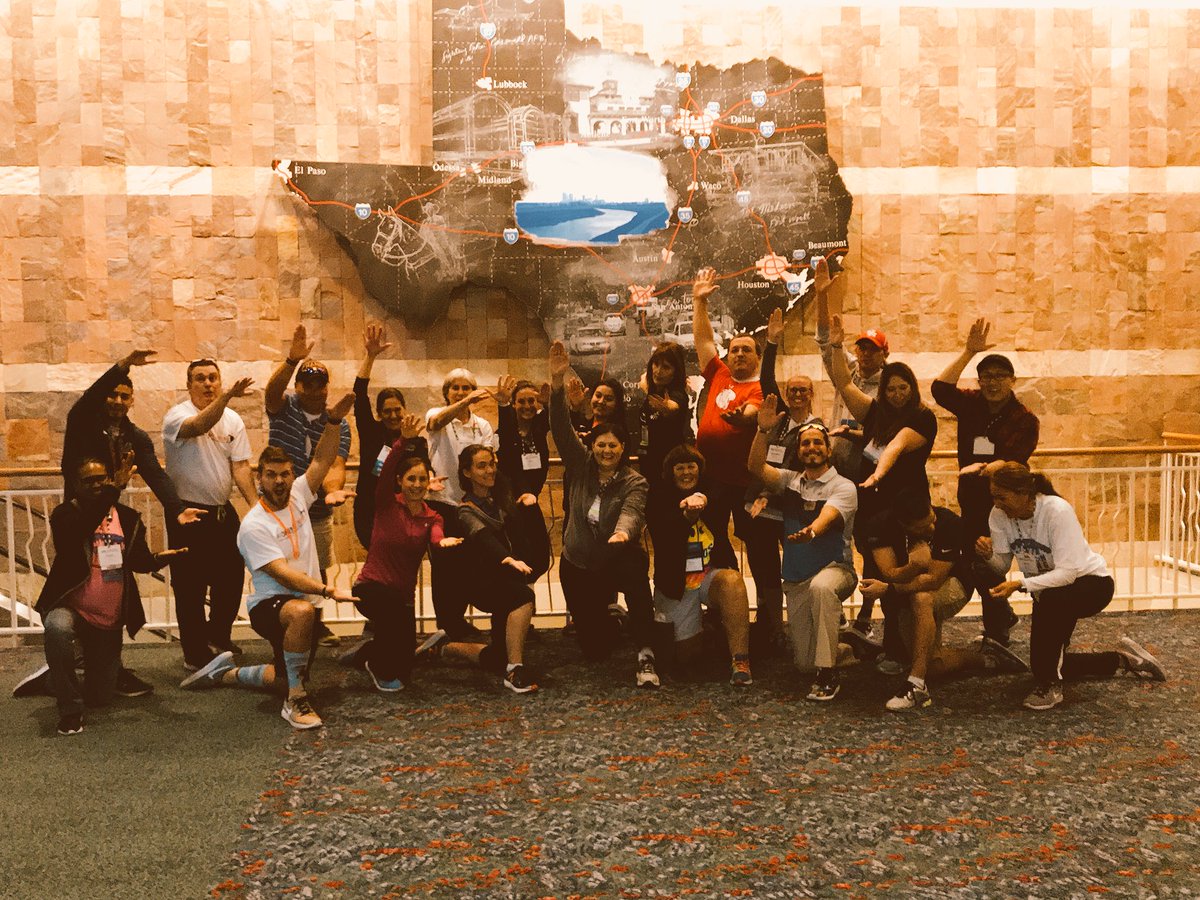 Samuel_Karns's tweet photo. #FlashBackFriday to one of the best #DemoSlams I have been apart of with some amazing #physed &amp; #Changemakers4Health from across the state of Texas #TexAHPERD17 https://t.co/1jD8z1QtCv