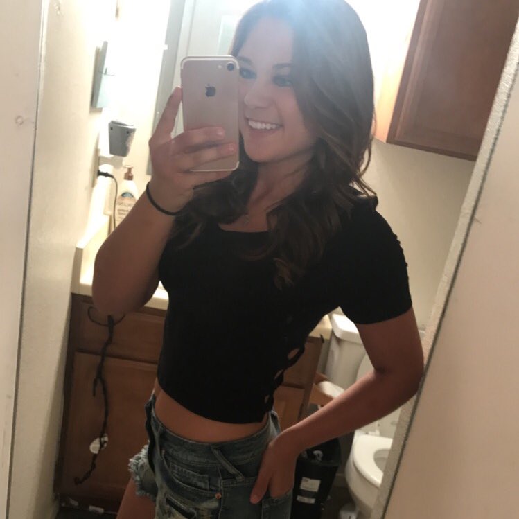 caitlinnicole22's tweet photo. #NewProfilePic https://t.co/OSTKBh6BsP