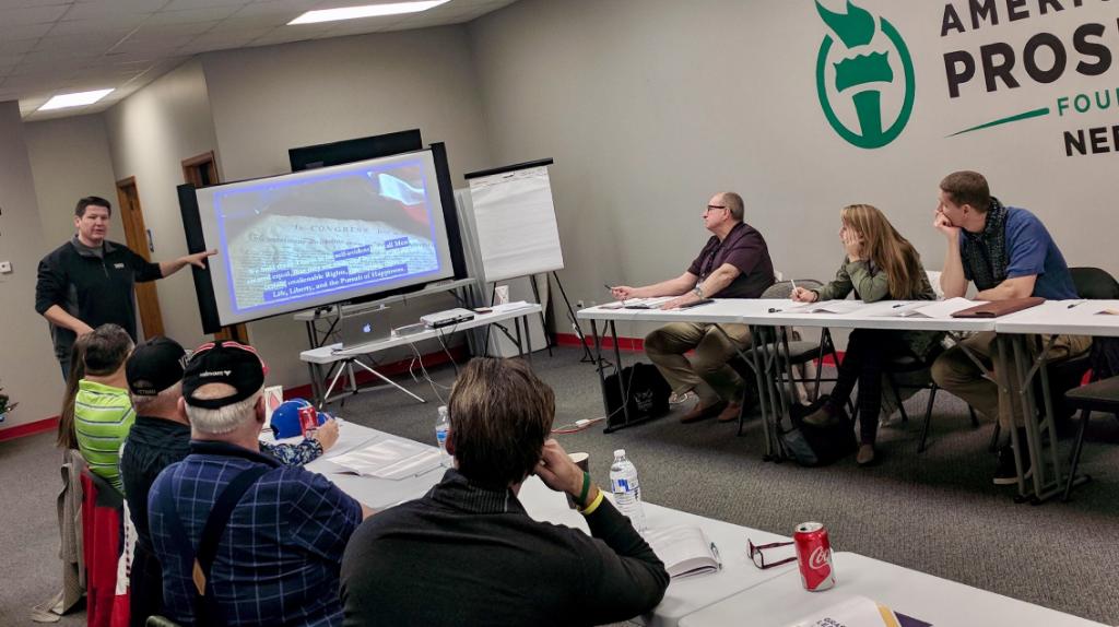 AFPFNE's tweet image. Day 1 of @GLATraining Community Mobilizer training nearly in the books! Day 2 in the AM! #CoachEmUp