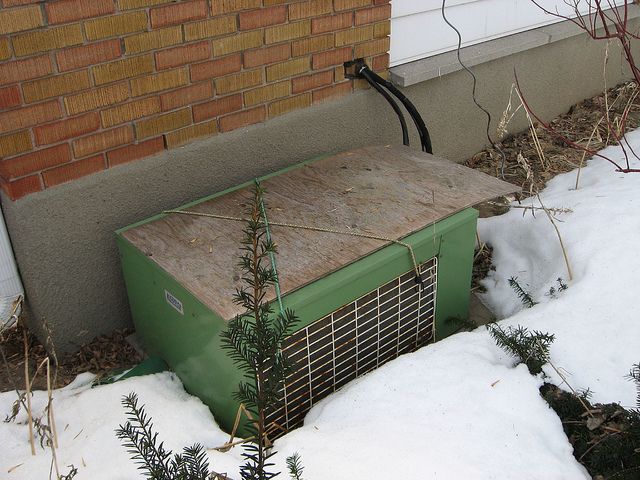 AAAIAQ's tweet photo. Use our 6-step guide to get your air conditioner for winter: https://t.co/20tWffLQXJ https://t.co/PJNBjOvHyS